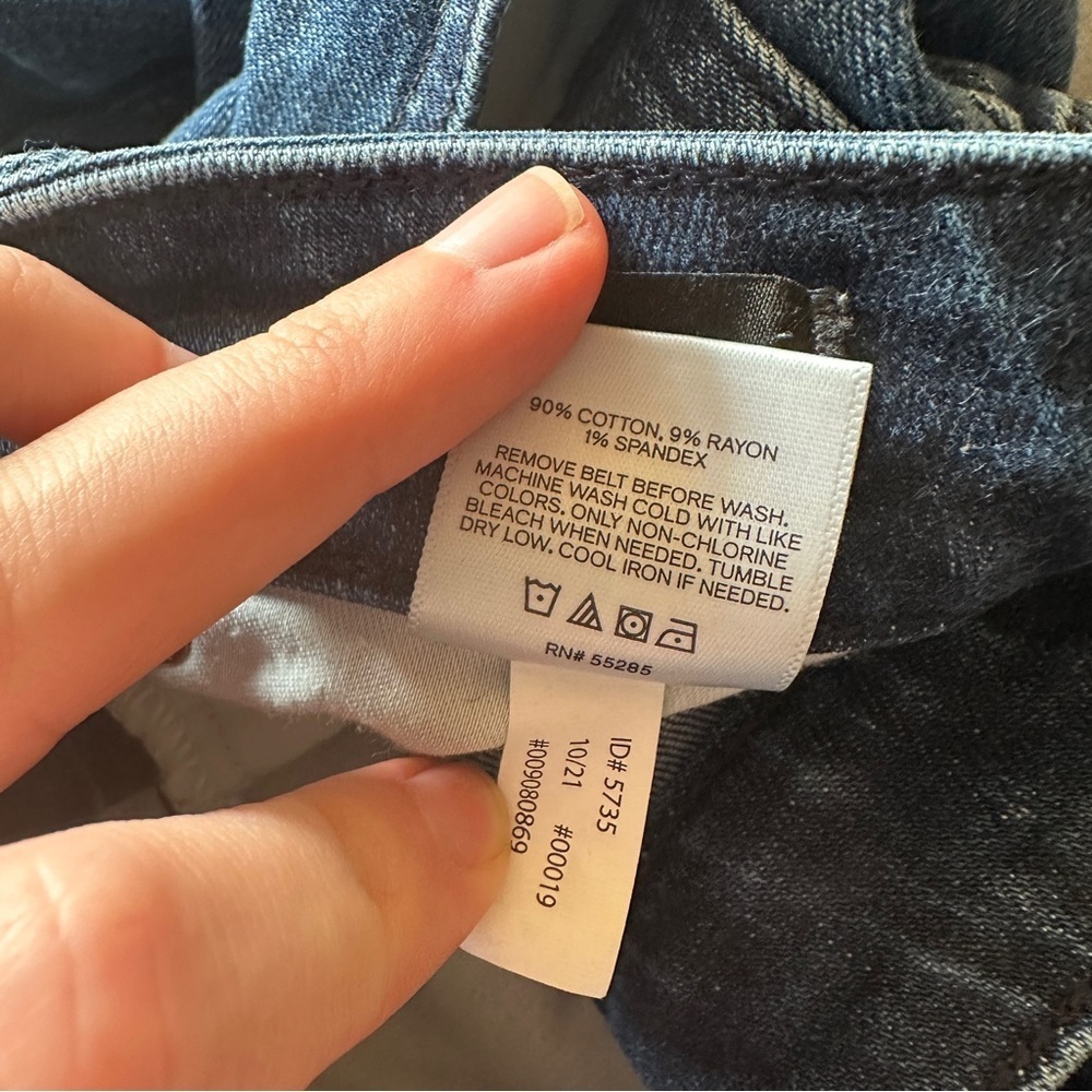 Express Boyfriend Mid Rise  Button Front Distressed Jeans 2 - Picture 10 of 12